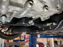 Load image into Gallery viewer, 4cyl Raised Dog Bone Mount